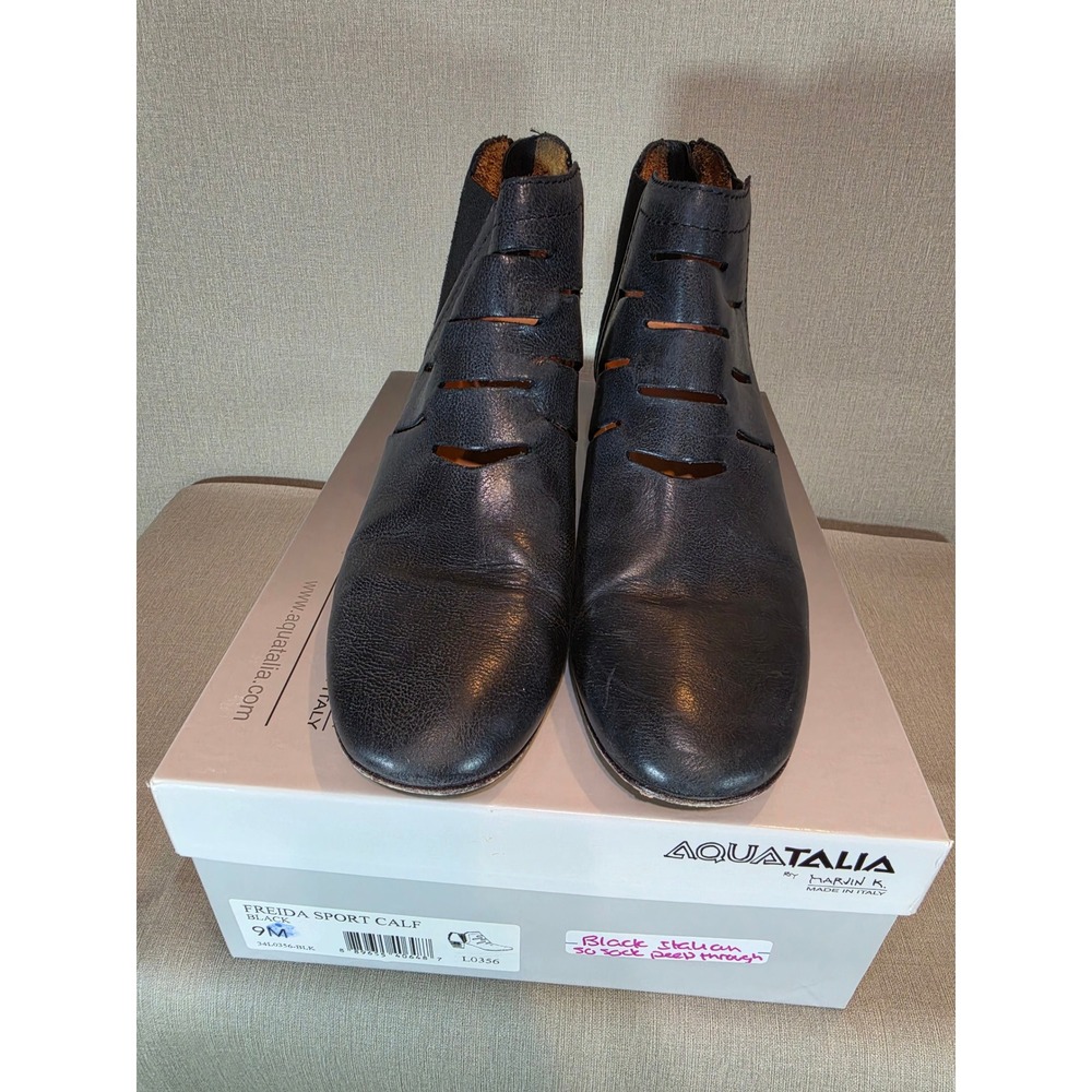 Aquatalia Freida Black Leather Laser Cut Ankle Boots 9M Made in Italy